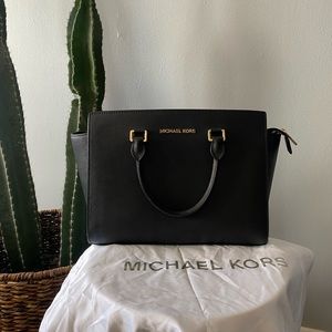 Michael Kors Handbag (Like new!)